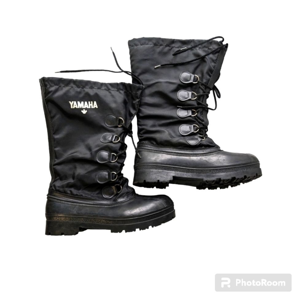 Snow Boots. Yamaha. Size 10. Black.